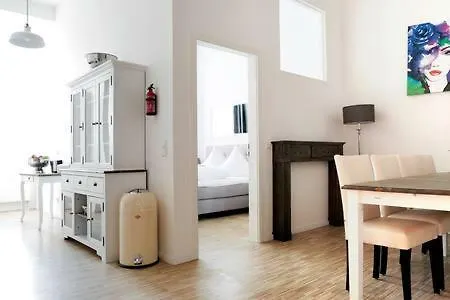 Sc 02 By Rockchair L Superhost Status L 4 Bedrooms Boxspringbeds 2 Bathrooms Balcony Elevator - Cozy Family & Business Flair Welcomes You! 柏林