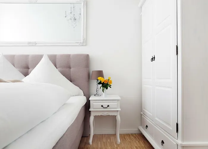 Sc 02 By Rockchair L Superhost Status L 4 Bedrooms Boxspringbeds 2 Bathrooms Balcony Elevator - Cozy Family & Business Flair Welcomes You! *