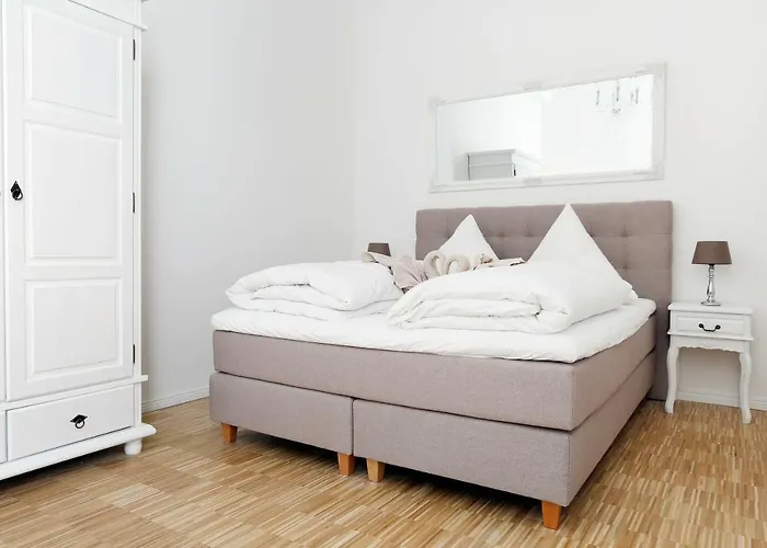 Sc 02 By Rockchair L Superhost Status L 4 Bedrooms Boxspringbeds 2 Bathrooms Balcony Elevator - Cozy Family & Business Flair Welcomes You! شقة *