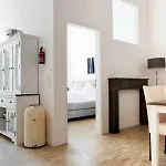 Sc 02 By Rockchair L Superhost Status L 4 Bedrooms Boxspringbeds 2 Bathrooms Balcony Elevator - Cozy Family & Business Flair Welcomes You! Berlin